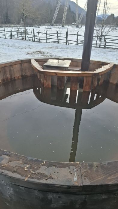 Ciubar pentru baie cu soba pe lemne