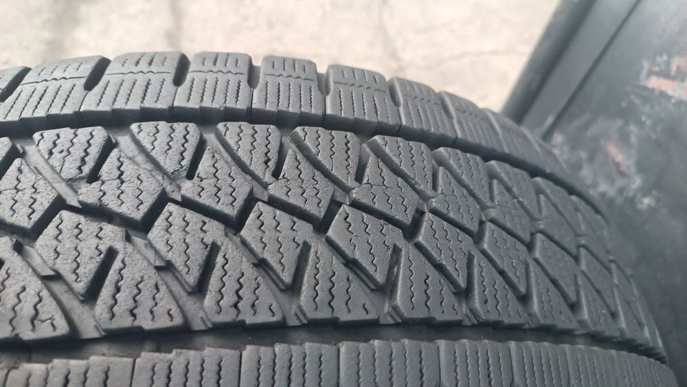 225/70/15 С Bridgestone