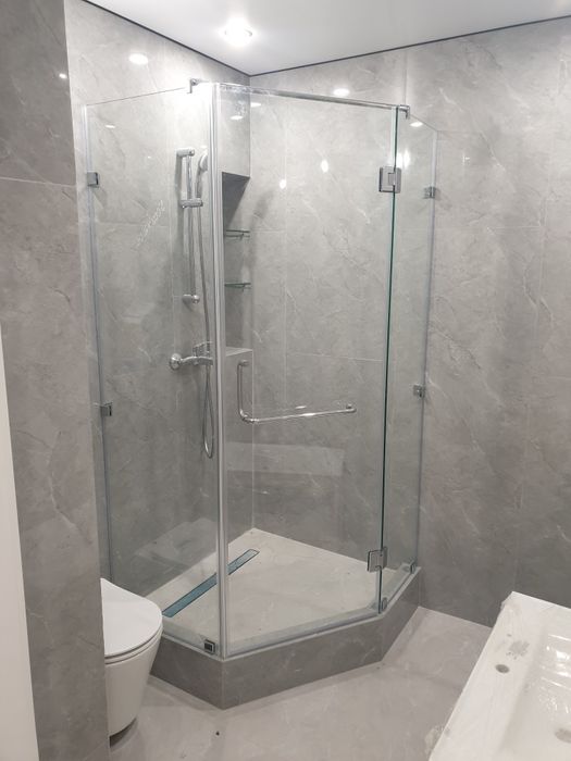 Душевые кабины, зеркала