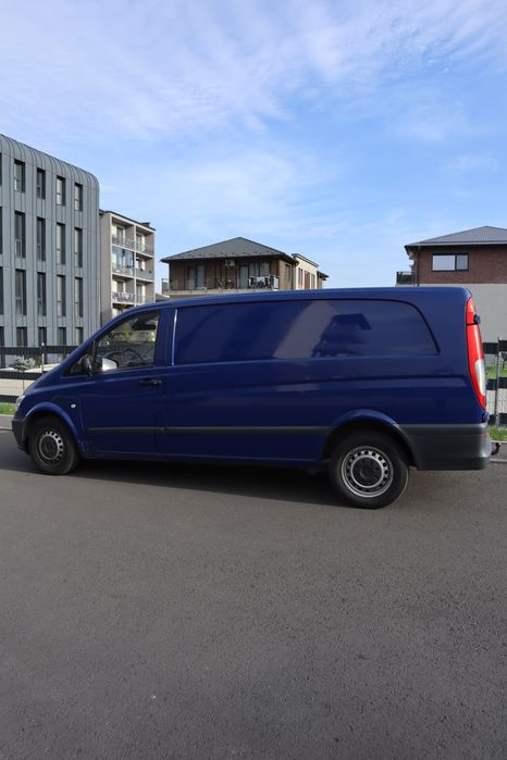 Manipulare marfa, debarasare mobila si transport bunuri