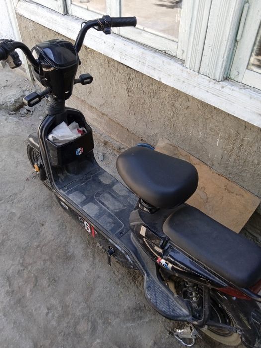 Elektro skuter sotiladi