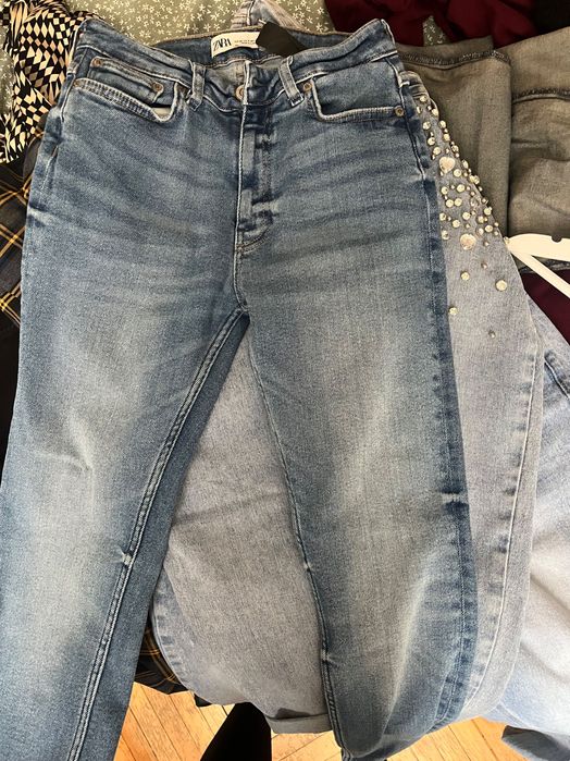 Различни модели дънки