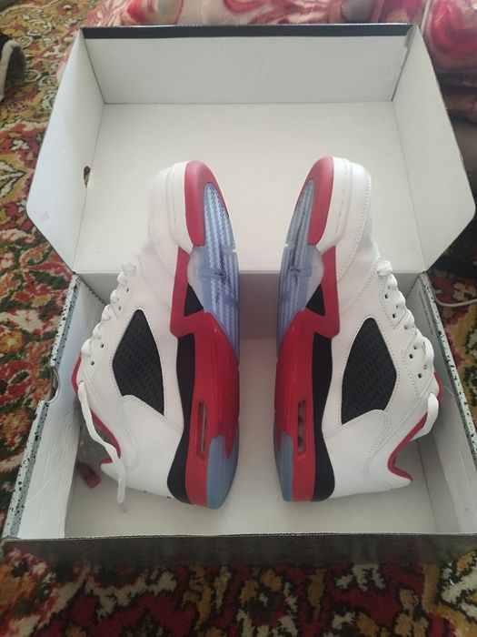 Nike Air Jordan 4 Retro