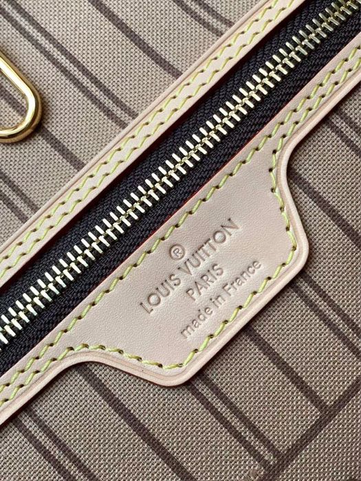 Сумка Neverfull MM Louis Vuitton LV