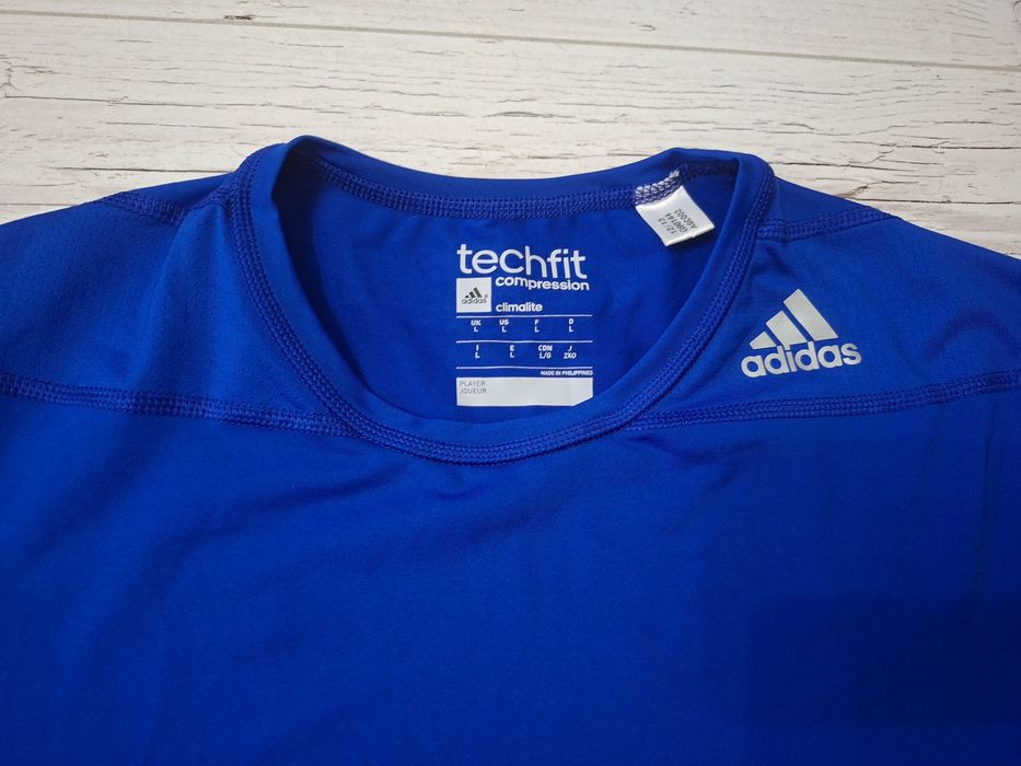 Adidas Techfit-Ориг.тениска