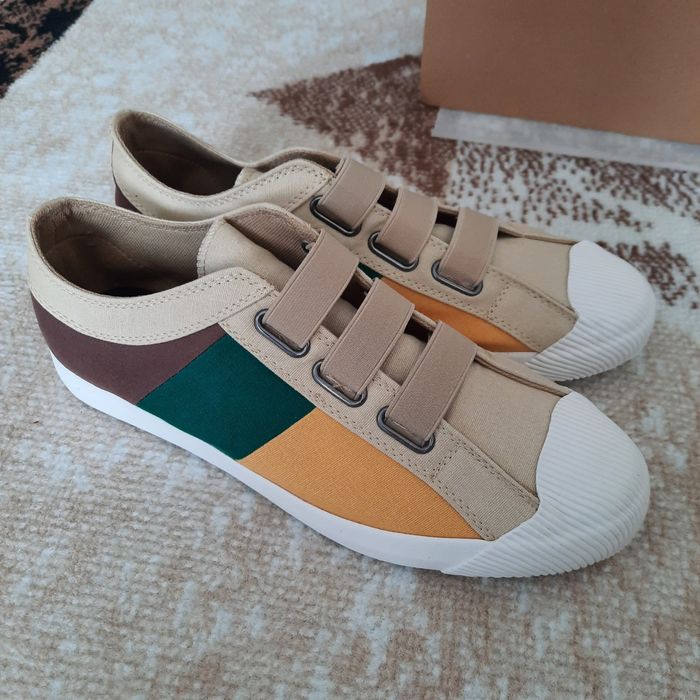 Продам кеды новые