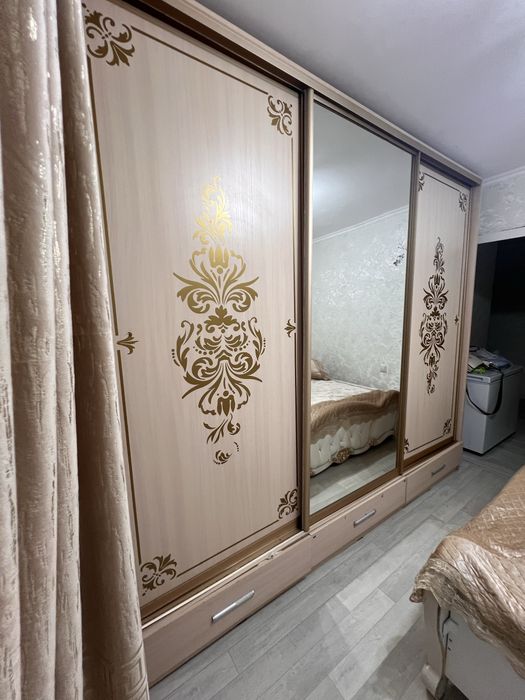 Продам шкаф купе командор