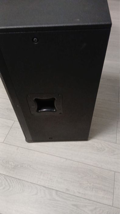 Vand boxa  Electro-Voice Tour-X TX1152