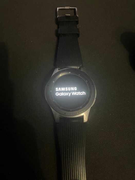 Смарт-часы Samsung Galaxy Watch