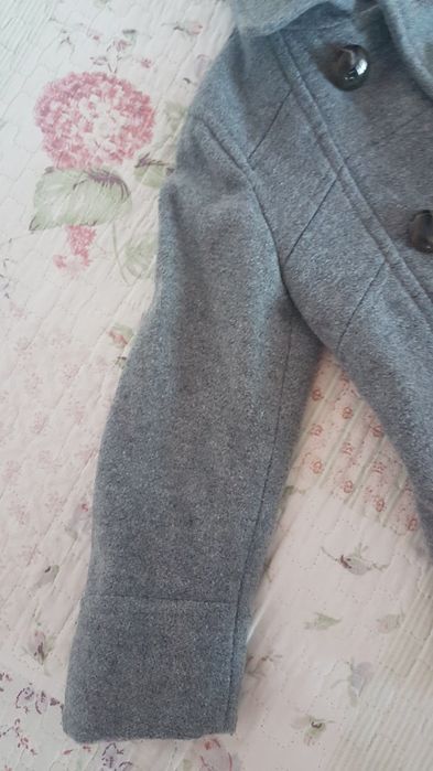 Палтенце на Зара 118 ръст 5-6 г.