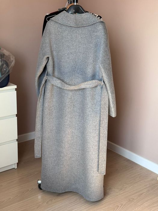 Продам весенние пальто