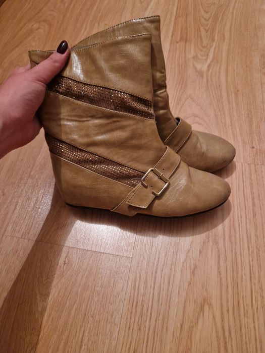 Ботинки осенние женские