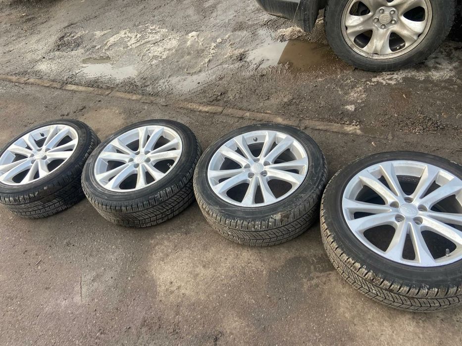 Продам диски с резиной на Субару