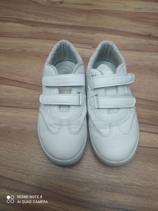 Коссовки на девочку .