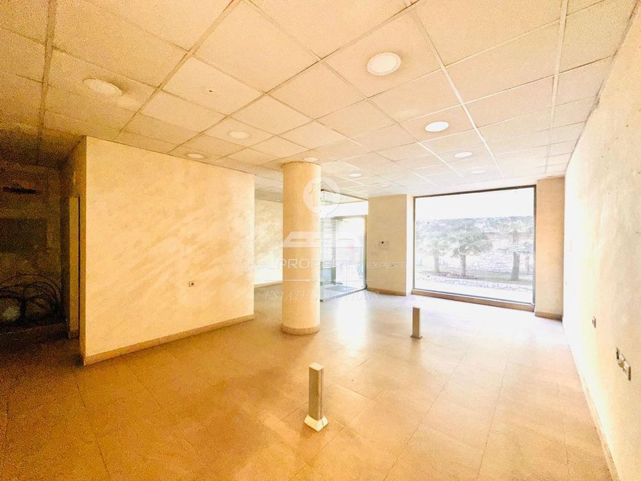 Дава се под наем Офис в Банско - 75 кв.м за 1000 € - Снимка #10