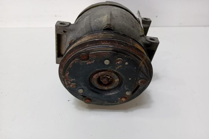 Compresor Clima 051341043 Nissan Primastar  seria