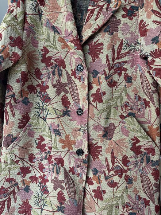 Жакардово манто на цветя