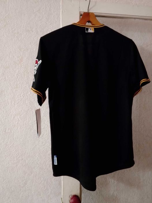 продам джерси новая Pitsbourgh Pirates.