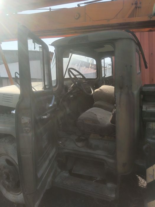 Продам автовышку