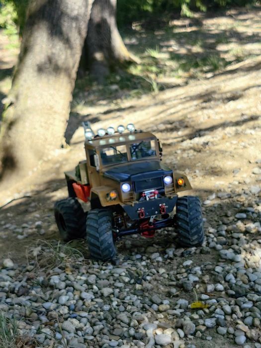 Rc crawler катерач