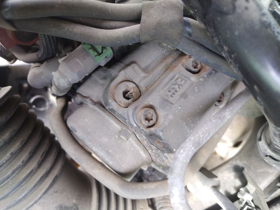 Дюзи, ГНП, рейл с датчик Делфи 2.0 хди 140 к.с. / Delphi Ford Peugeot