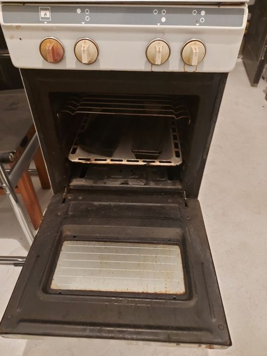 Aragaz funcțional model vechi