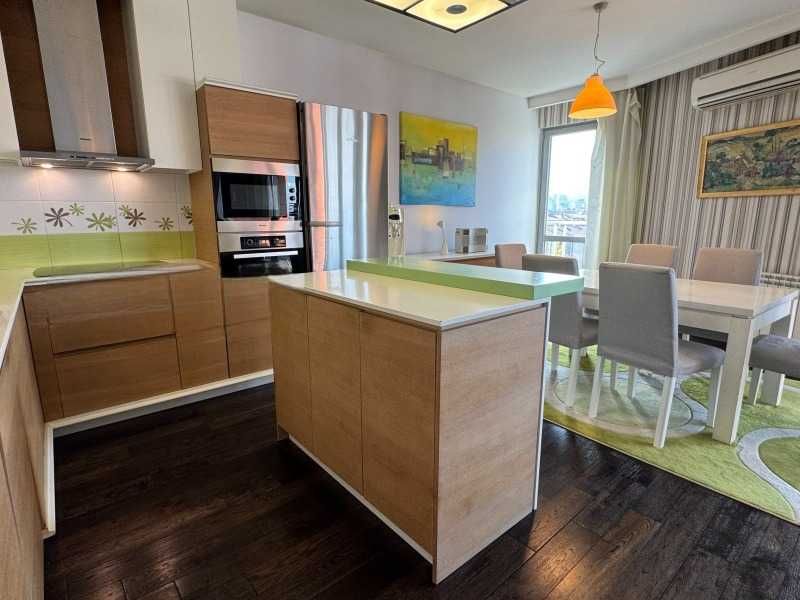 Дава се под наем Тристаен апартамент в София, Студентски град - 160 кв.м за 1249.5 € - Снимка #2