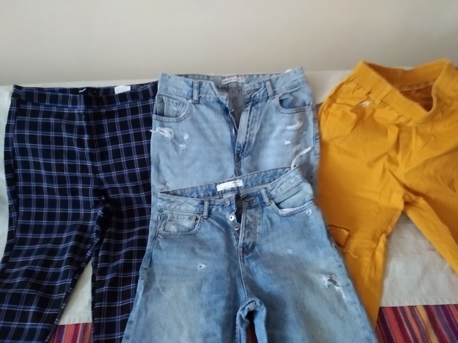 Продам джинсы детские