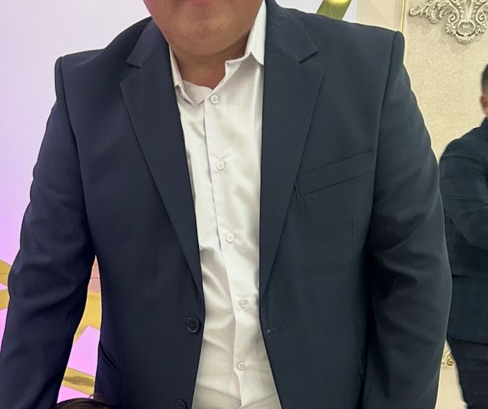 Мужской костюм с брюками