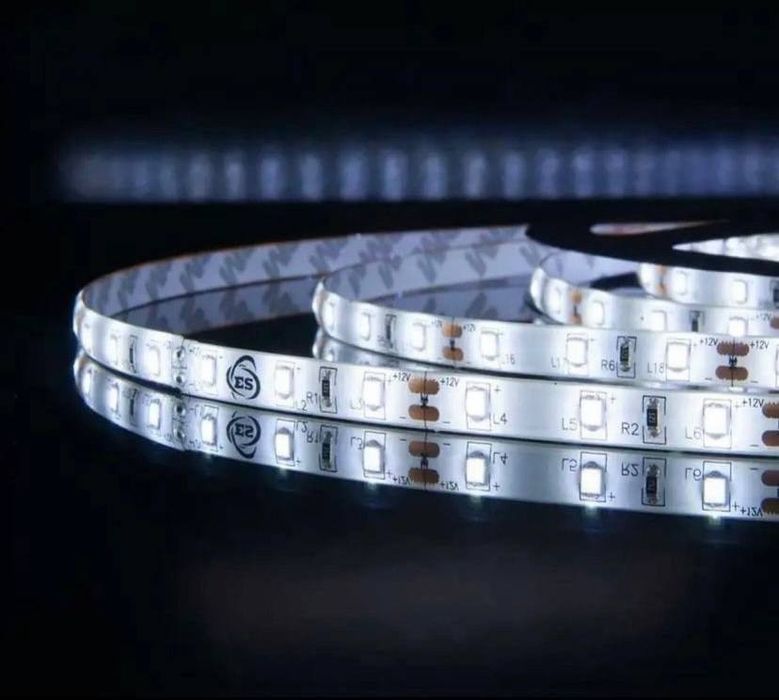 Светодиодная лента Tuya Smart Life для внутреннего освещения.