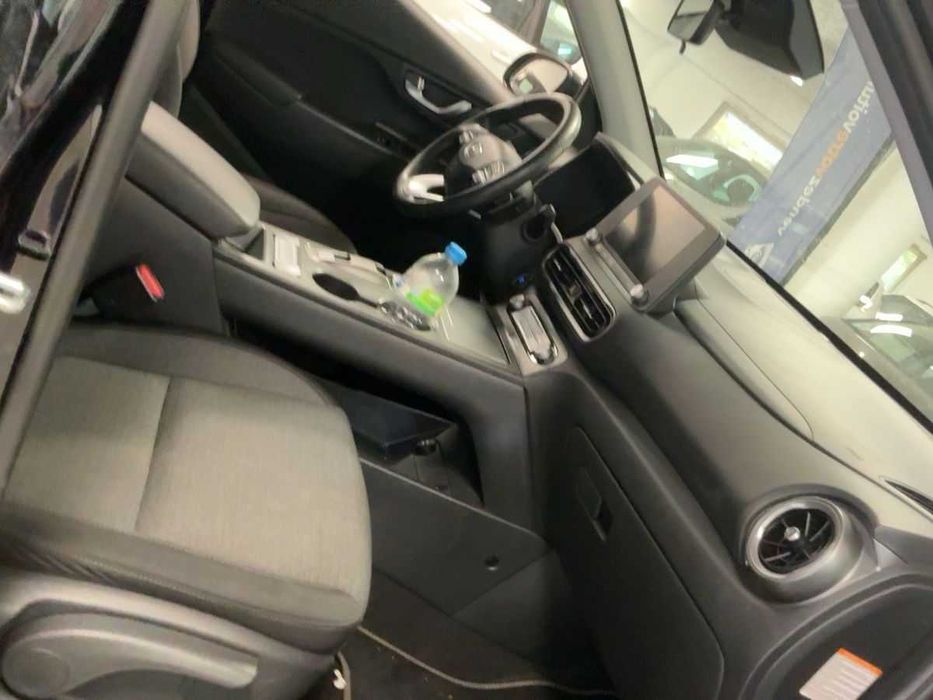 Hyundai Kona Electic 204ks 64KW Tecno