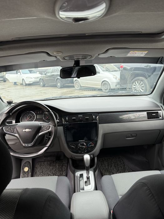 Продается черная Gentra 2023 автомат 3 позиция