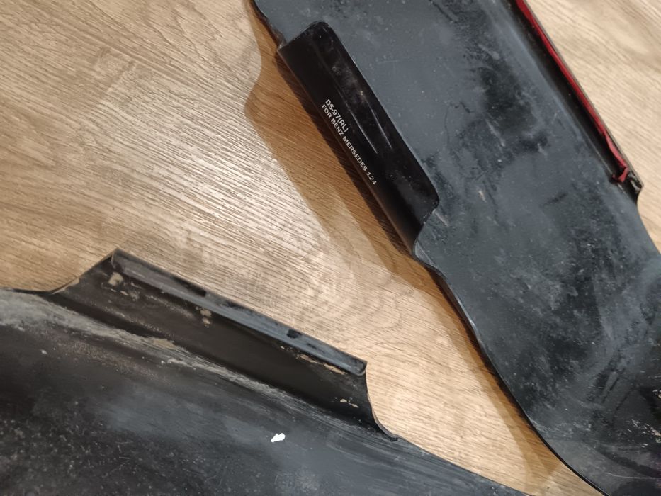 Очки на фары Mercedes Е124