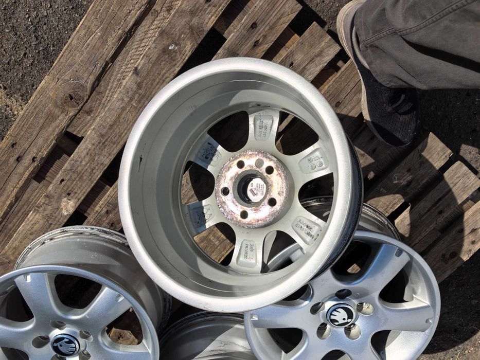 14 цола 5 х 100 мм Фолксваген / Шкода / Сеат - 6 Инча / ЕТ 38