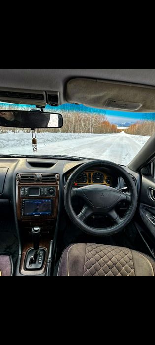 Продам машину mitsubishi legnum