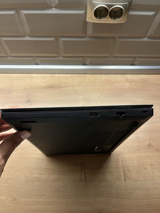 Laptop Lenovo ThinkPad E15 i5 gen 10 16GB RAM 256GB SSD 15.6 inch