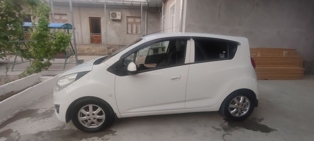 Chevrolet Spark 2015