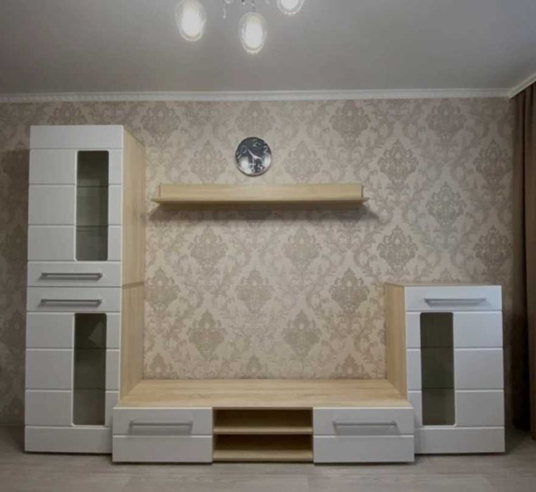 Гостиные в ассортименте .