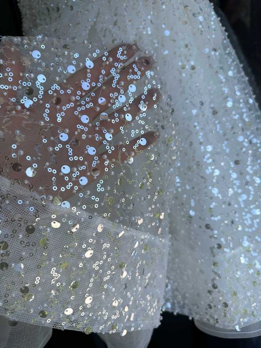 Детска бяла рокля с блестящ ефект за кръщене/шаферка/еднакви рокли