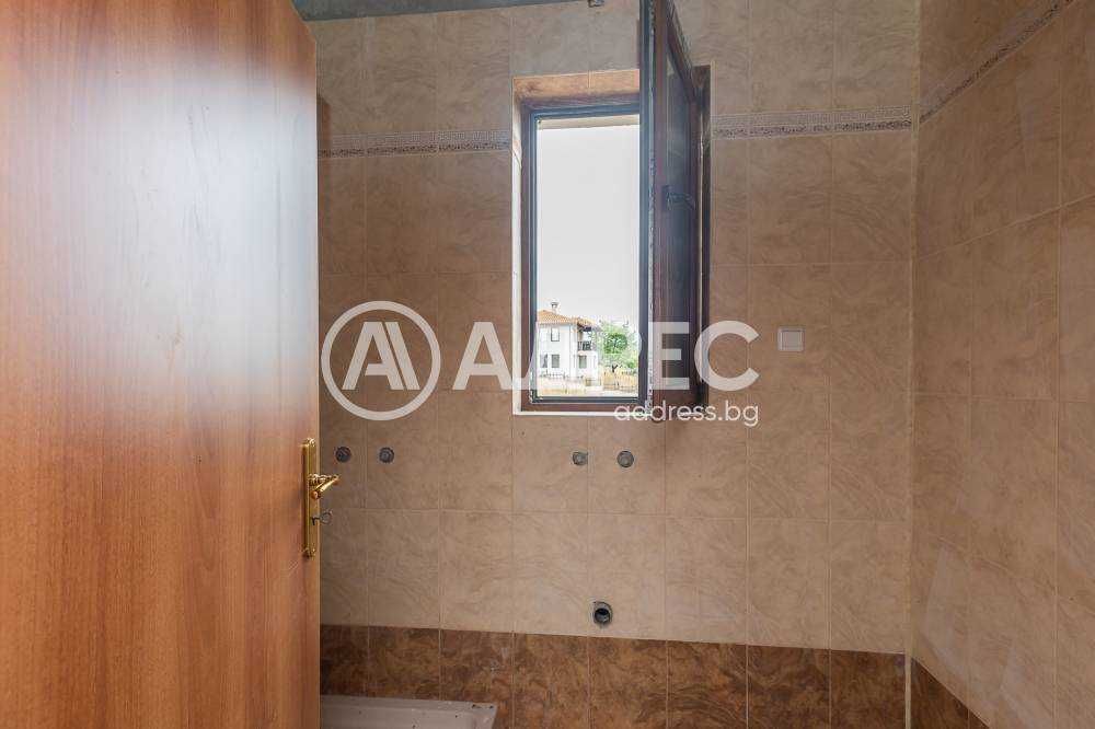 Къща/Вила, с. Църква