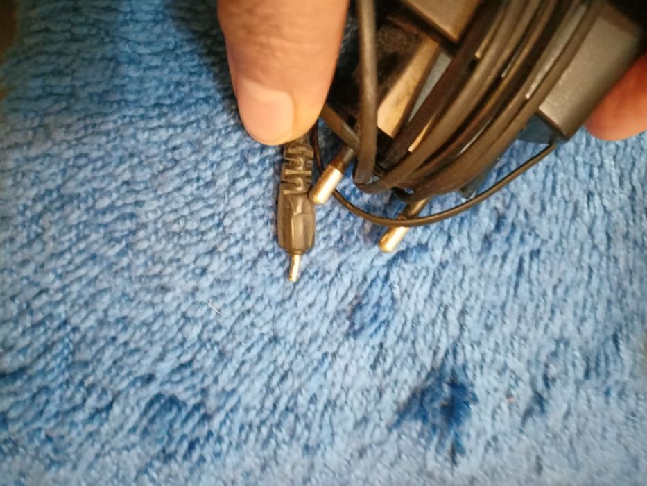 Кабеля , зарядные устройства