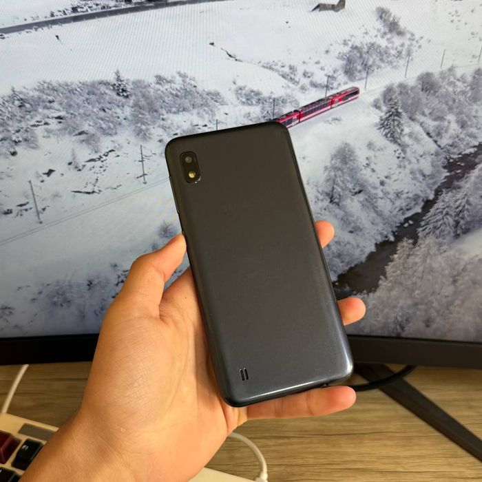 Samsung A10 dastavka bor