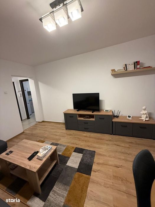 Apartament cu 2 camere decomandate, Centru