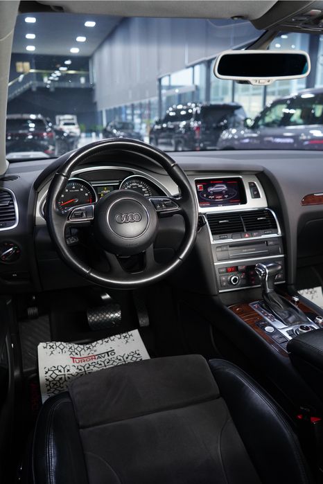 Audi Q7 Quattro 2012