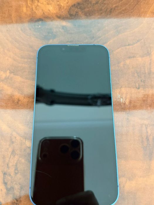 iPhone 13, 128 Gb в хорошем состоянии