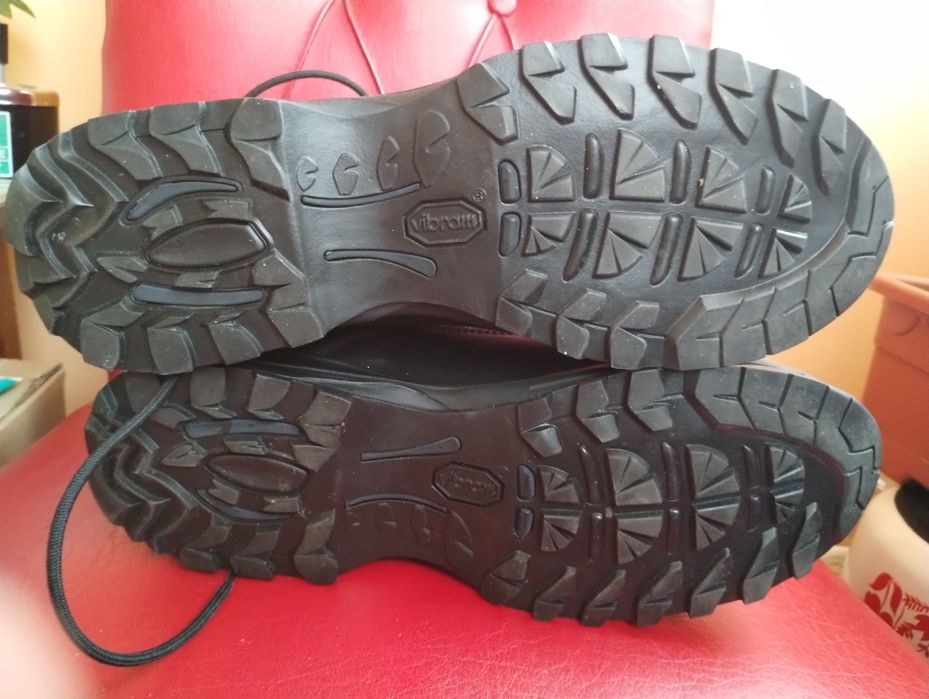 Bocanci italienesti carabinieri Vibram 44