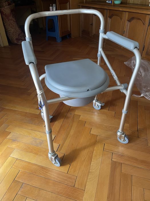 Scaun cu toaleta wc