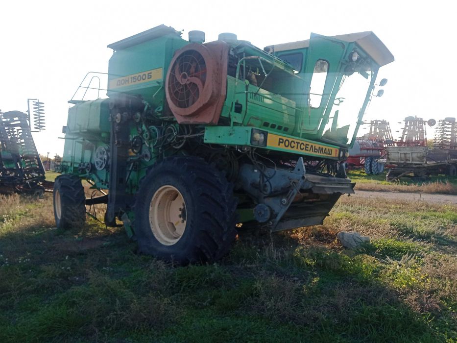 Комбайн Дон 1500Б