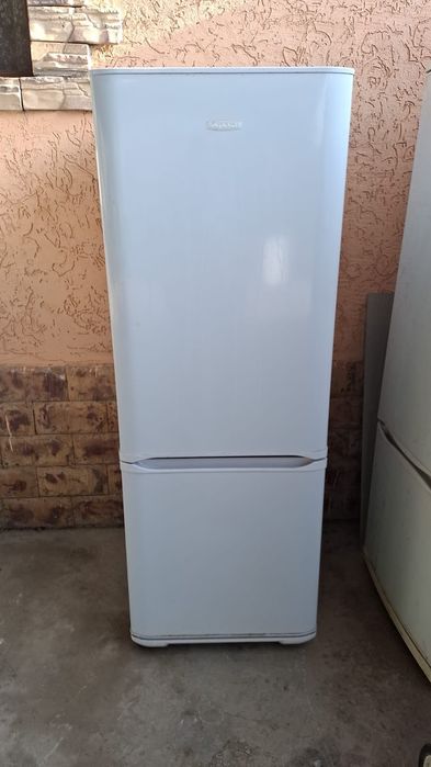 Холодильник Бирюса