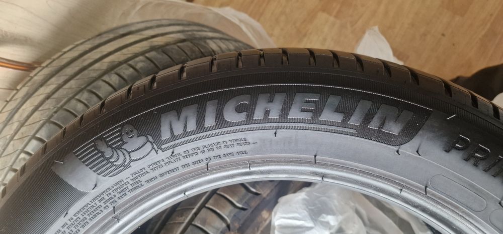 Продаю шины Michelin 215/55/R17